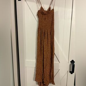 Elegant Spaghetti Strap Maxi Dress in Brown